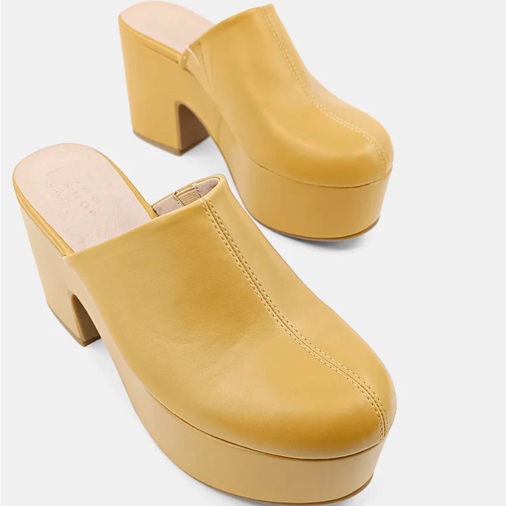 Shu Shop Isolda Mule